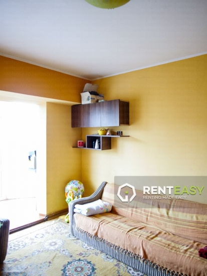 Apartament cu 4 camere de vanzare situat in Pacurari